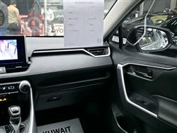 تۆیۆتا ڕاڤ 4